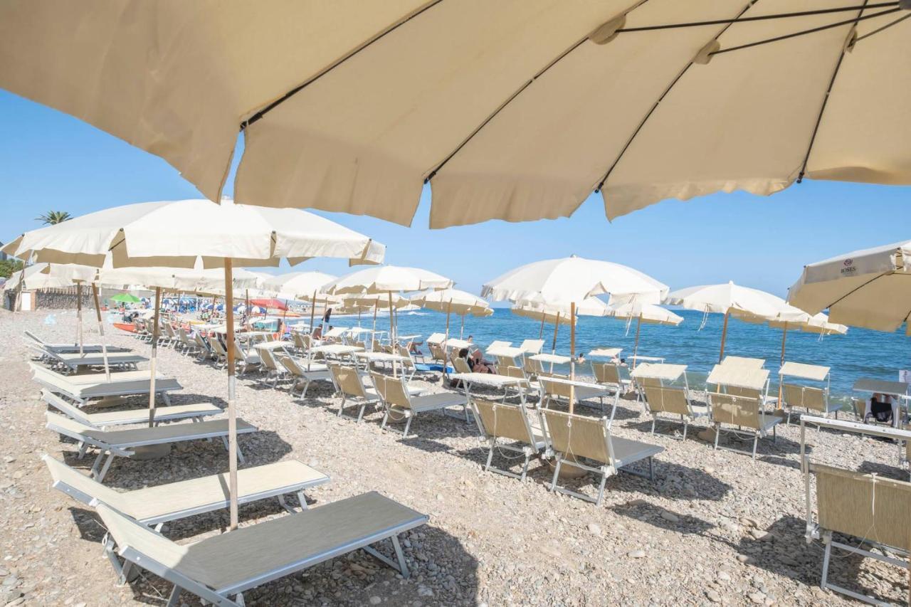 Hotel Del Sole Santa Marinella Exteriér fotografie