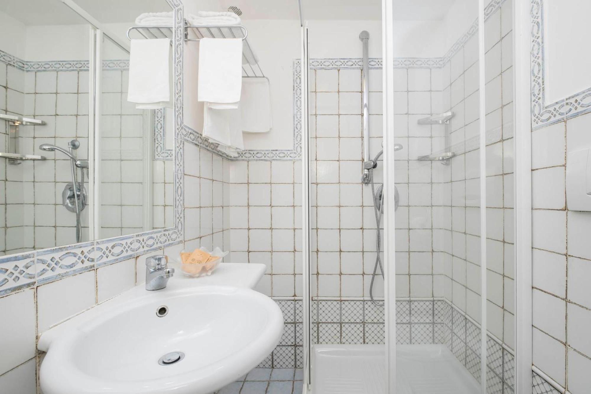 Hotel Del Sole Santa Marinella Pokoj fotografie