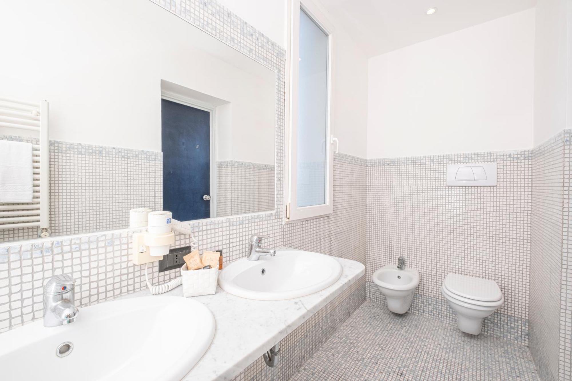 Hotel Del Sole Santa Marinella Pokoj fotografie